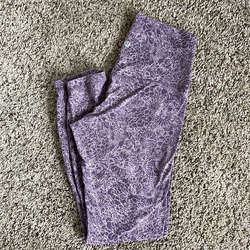 Purple lululemon aligns